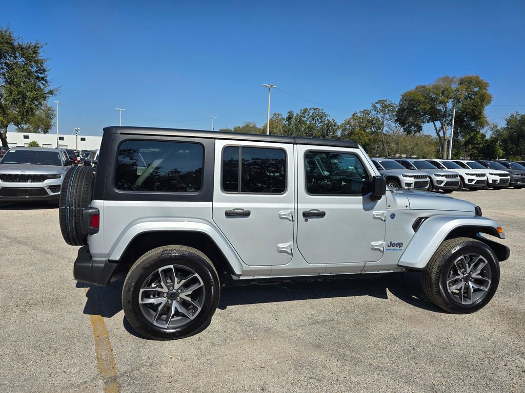 Used 2024 Jeep Wrangler Sport S image 8