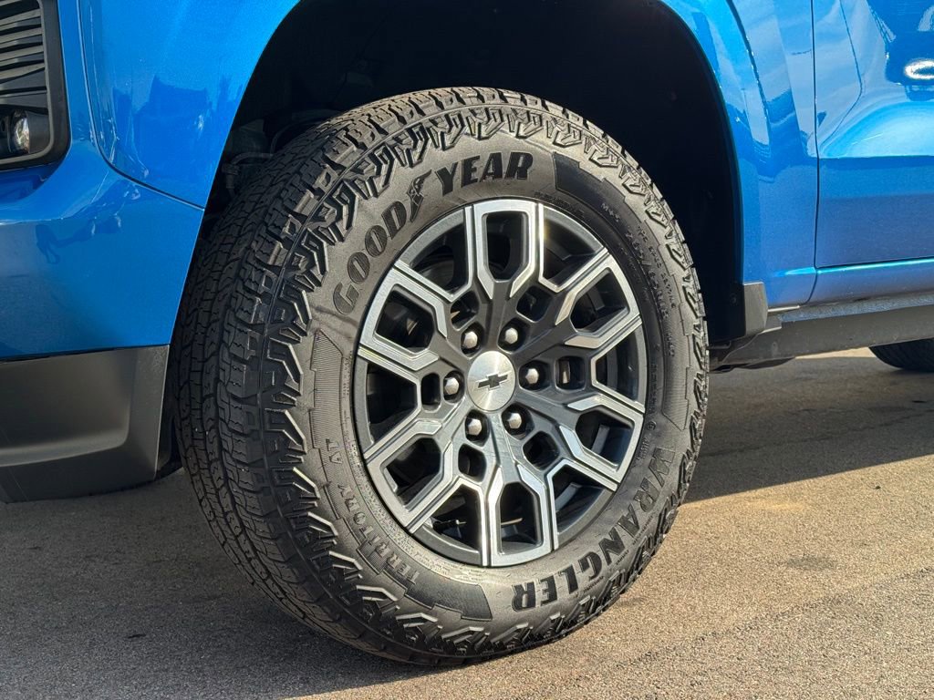 Used 2024 Chevrolet Colorado Z71 image 25