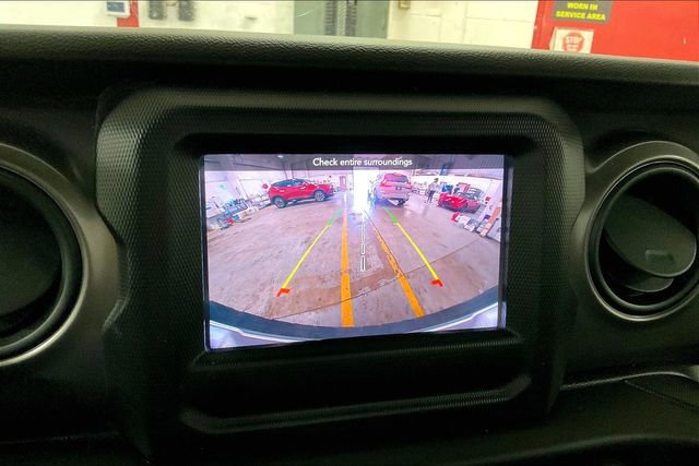 Used 2021 Jeep Wrangler Unlimited Sport AWD/4WD image 21