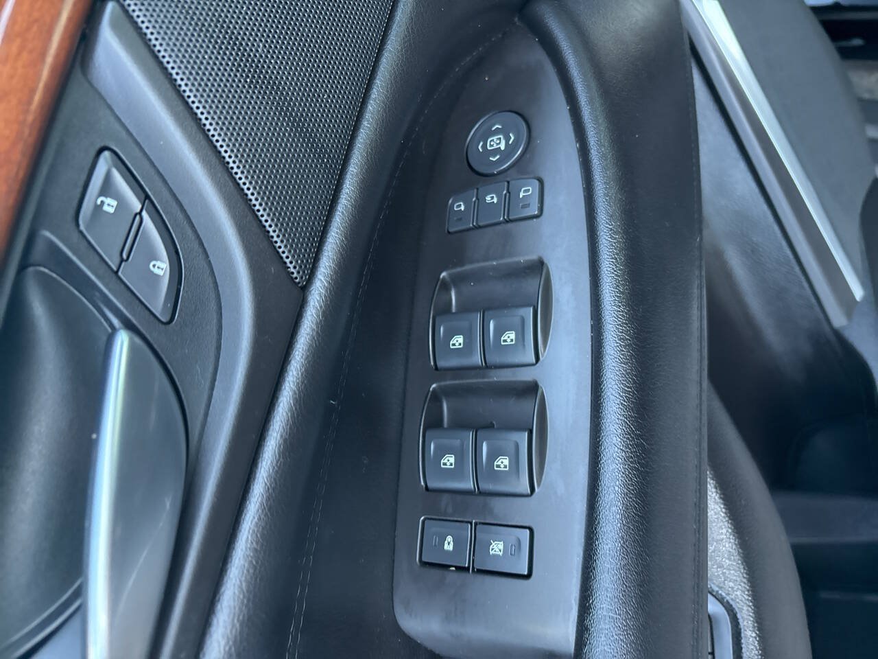 Used 2016 Cadillac Escalade ESV Premium AWD/4WD image 11