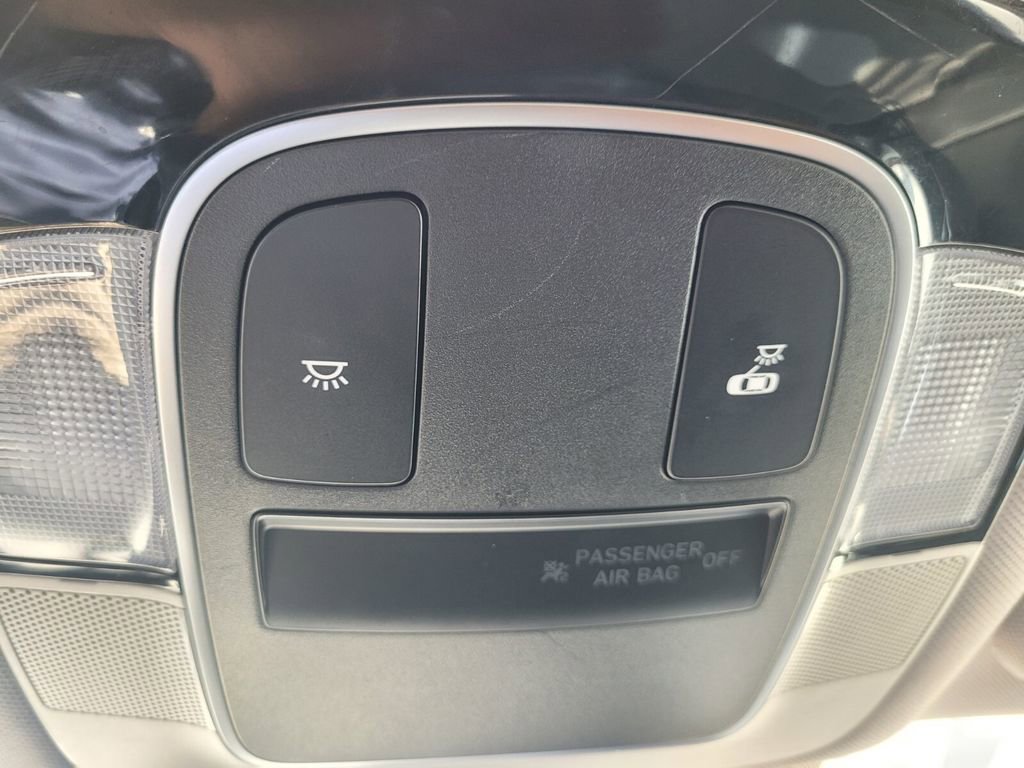 Used 2022 Hyundai Sonata SE w/ Cargo Package image 27