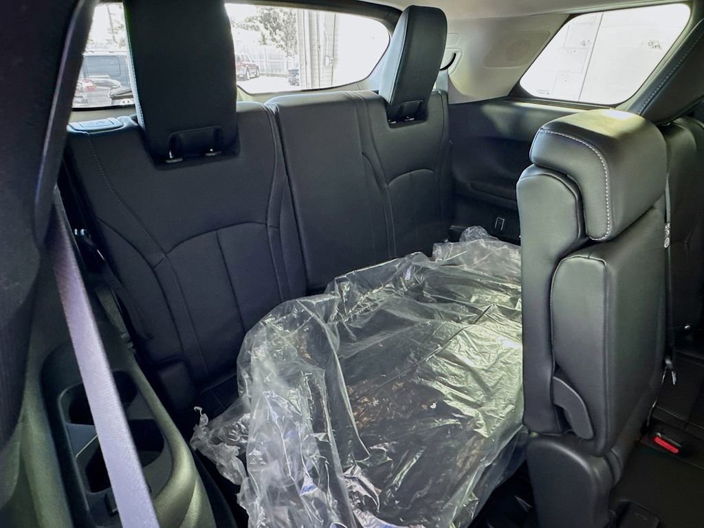 Certified 2026 INFINITI QX60 Luxe w/ Cargo Package FWD image 29