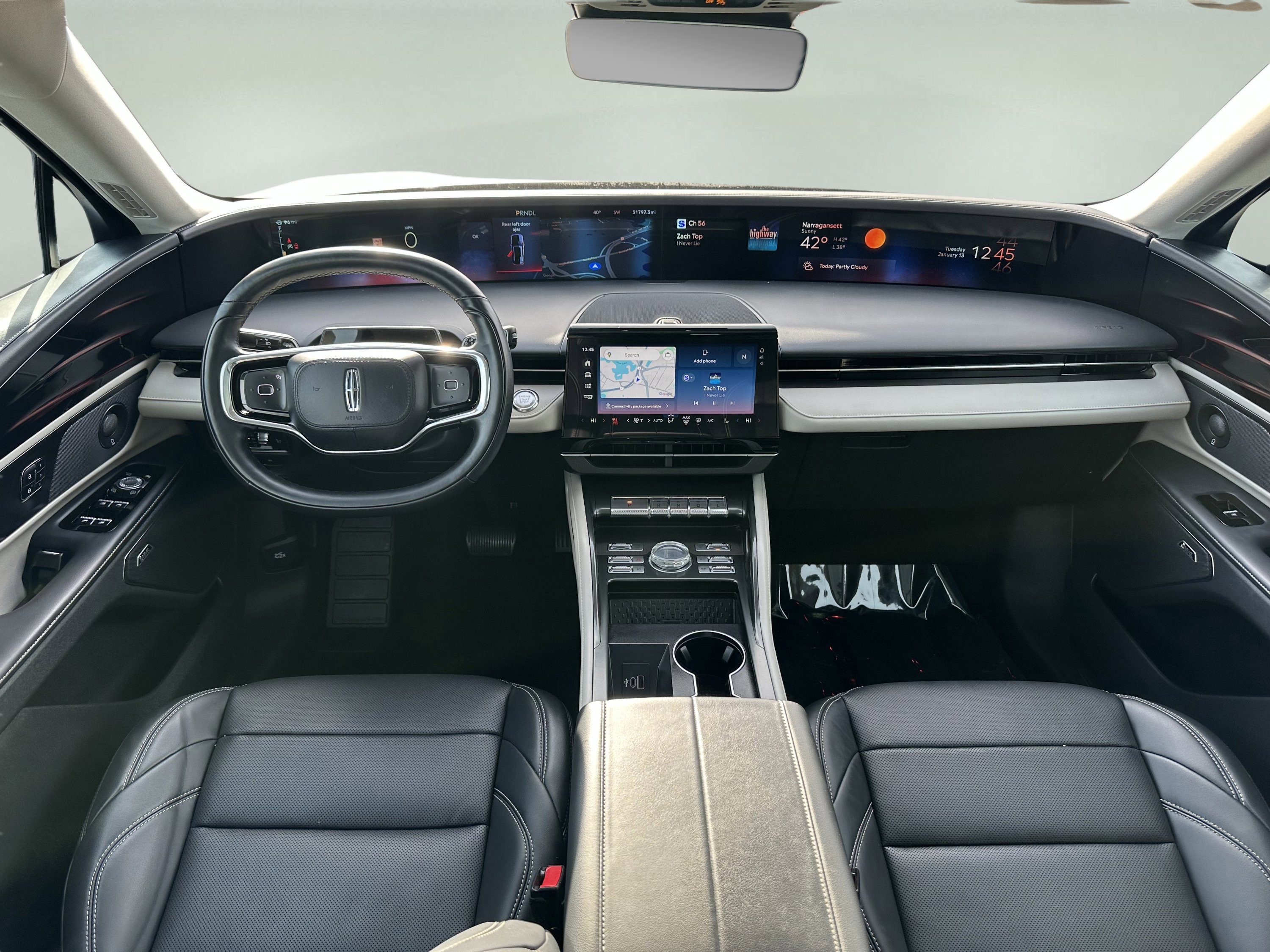 Used 2024 Lincoln Nautilus Premier w/ Equipment Group 102A image 11