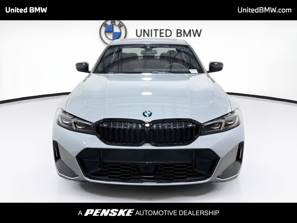 New 2026 BMW 330i Sedan w/ M Sport Package RWD image 2