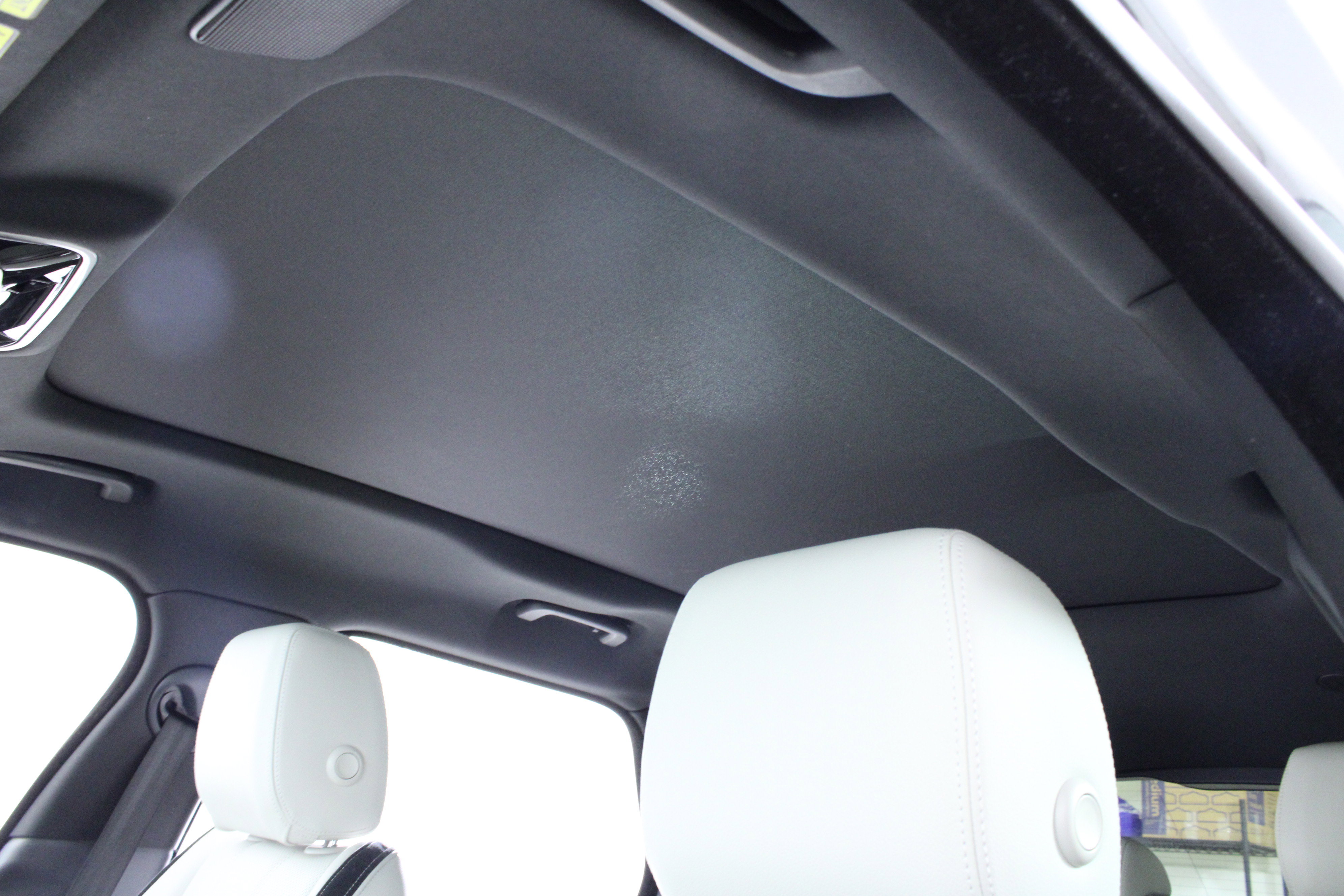 Used 2023 Land Rover Range Rover Velar R-Dynamic S AWD/4WD image 30