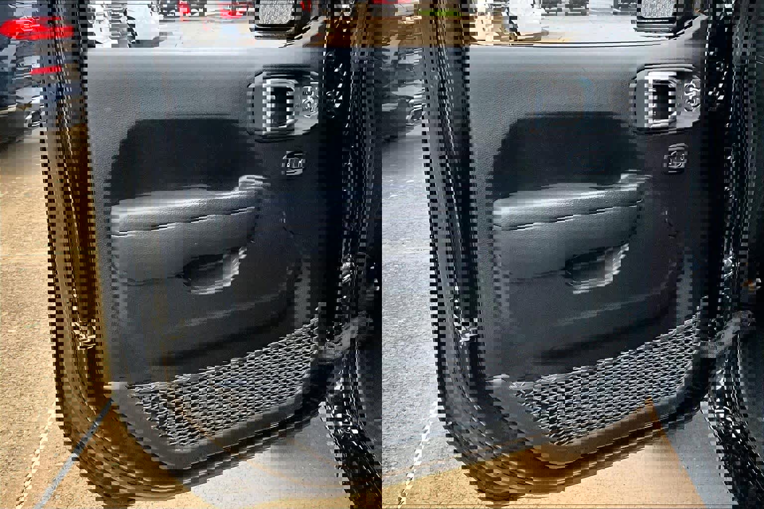 Certified 2024 Jeep Gladiator Sport image 18