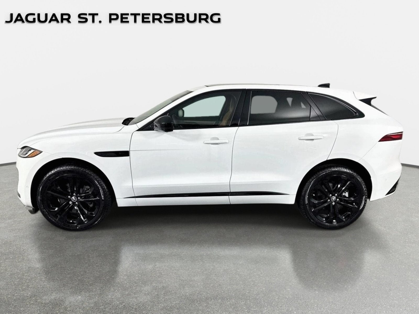 New 2026 Jaguar F-PACE R-Dynamic S AWD/4WD image 8