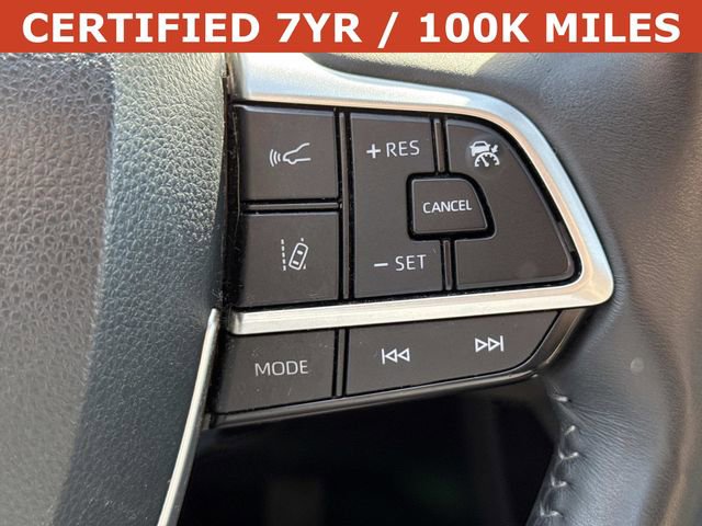 Used 2023 Toyota Highlander XLE image 21