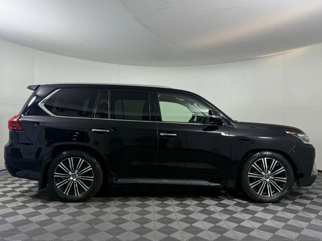 Used 2021 Lexus LX 570 4WD w/ 3rd Row & Luxury Pkg image 9