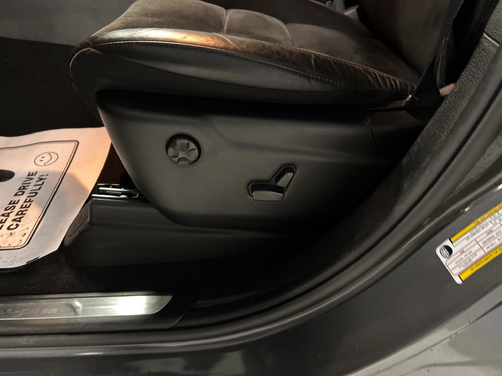 Used 2025 Dodge Durango GT AWD/4WD image 13