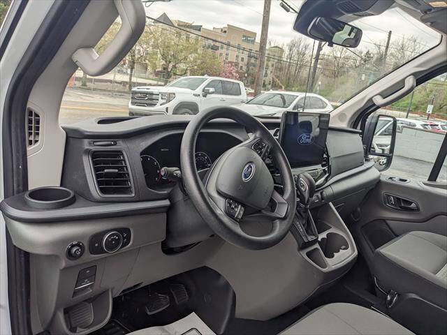 Used 2024 Ford Transit 350 XLT image 9