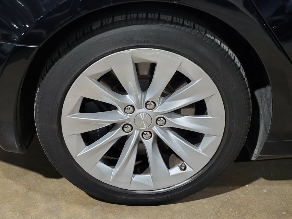 Used 2017 Tesla Model S 75D AWD/4WD image 40