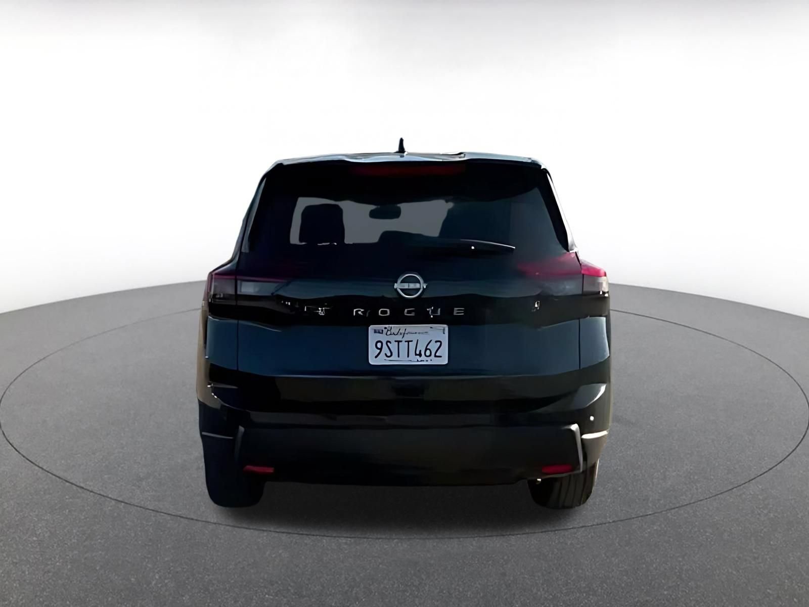 Used 2025 Nissan Rogue SV FWD image 10