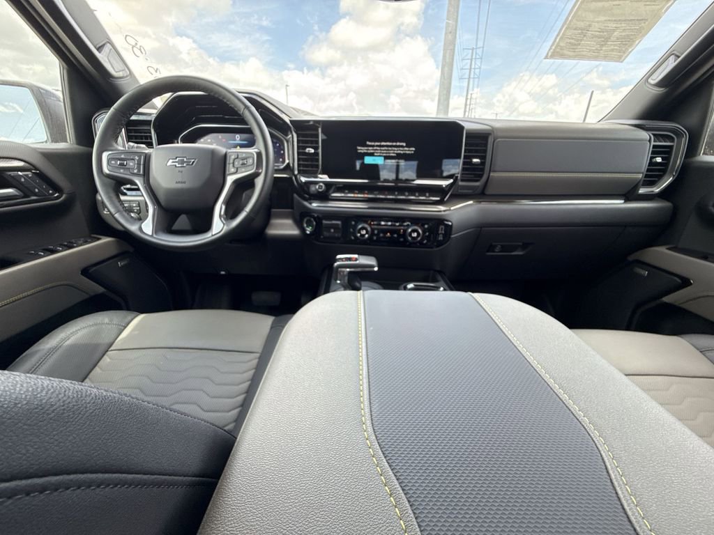 Used 2024 Chevrolet Silverado 1500 ZR2 w/ Technology Package image 17