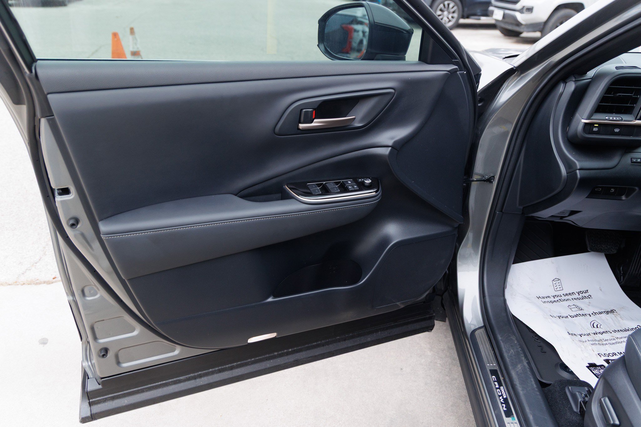 Certified 2026 Toyota Crown XLE image 40