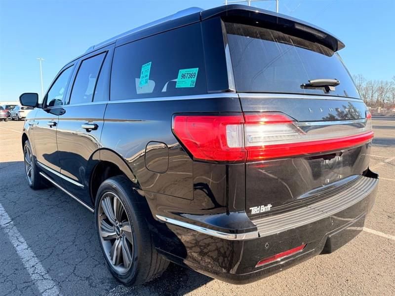 Used 2018 Lincoln Navigator Reserve w/ Technology Package image 3