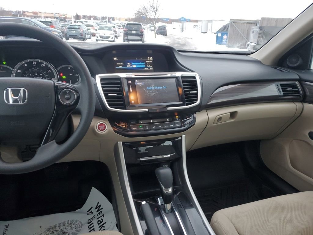 Used 2017 Honda Accord EX image 26