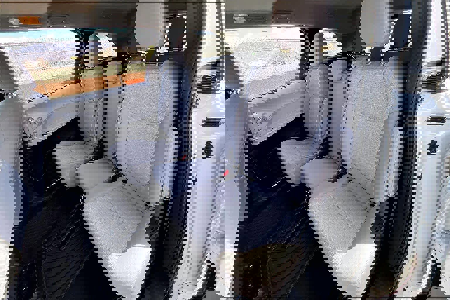 Used 2025 Toyota Sienna LE w/ LE Plus Package image 18