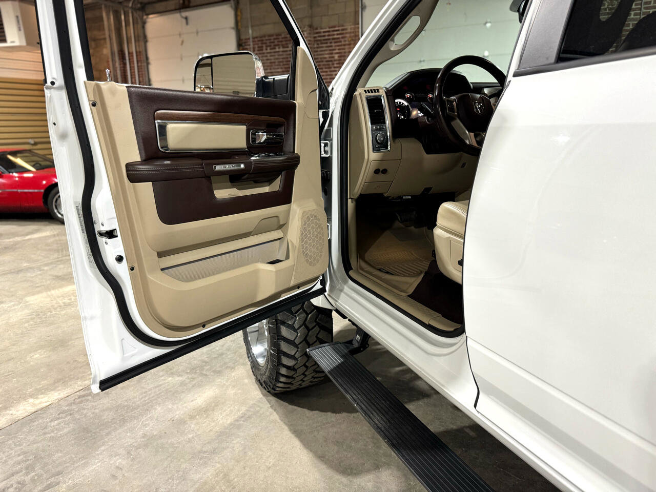 Used 2016 RAM 2500 Laramie w/ Convenience Group image 36