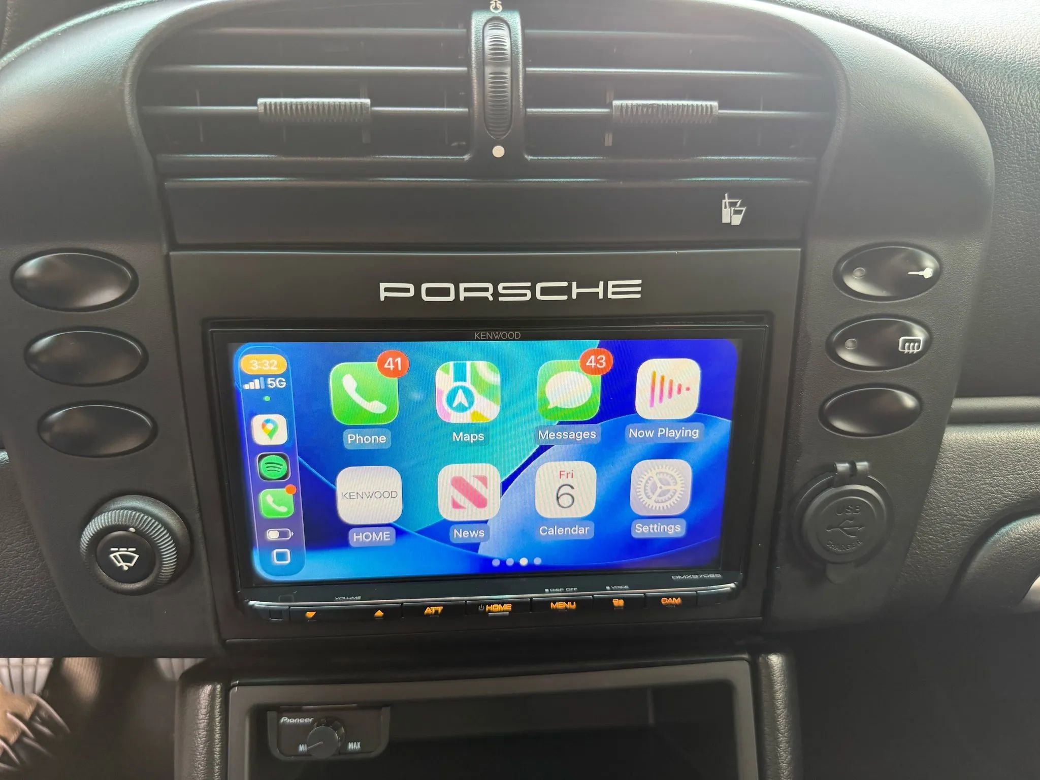 Used 2002 Porsche 911 GT3 RS image 36