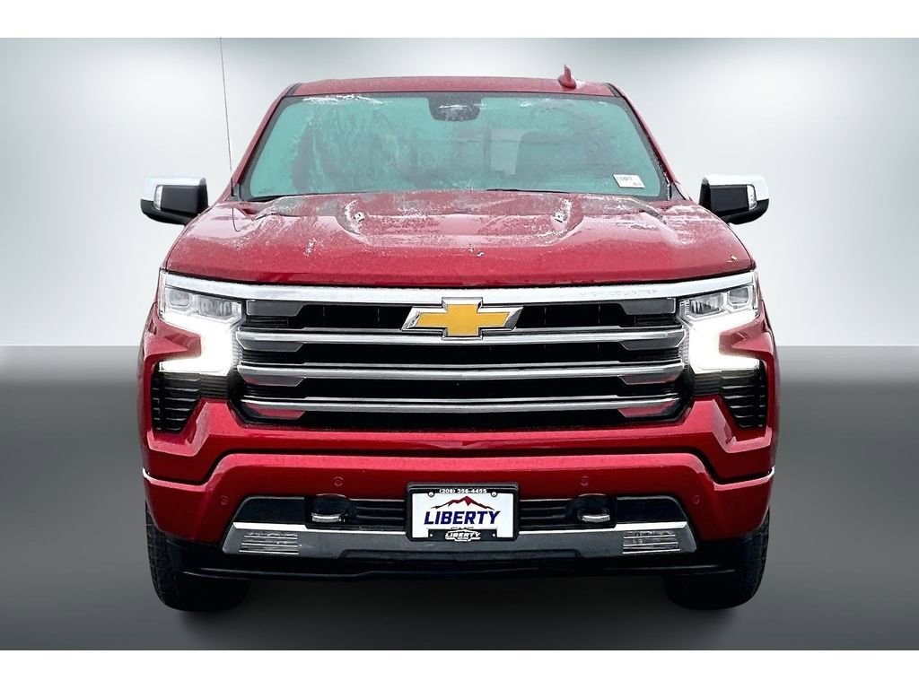 Used 2025 Chevrolet Silverado 1500 High Country w/ Technology Package image 2