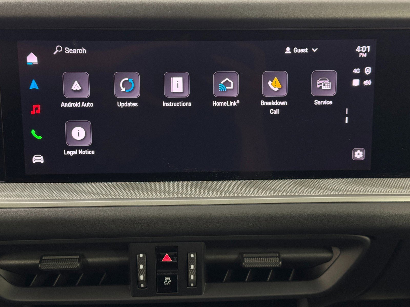 Used 2024 Porsche Cayenne w/ Premium Package image 33