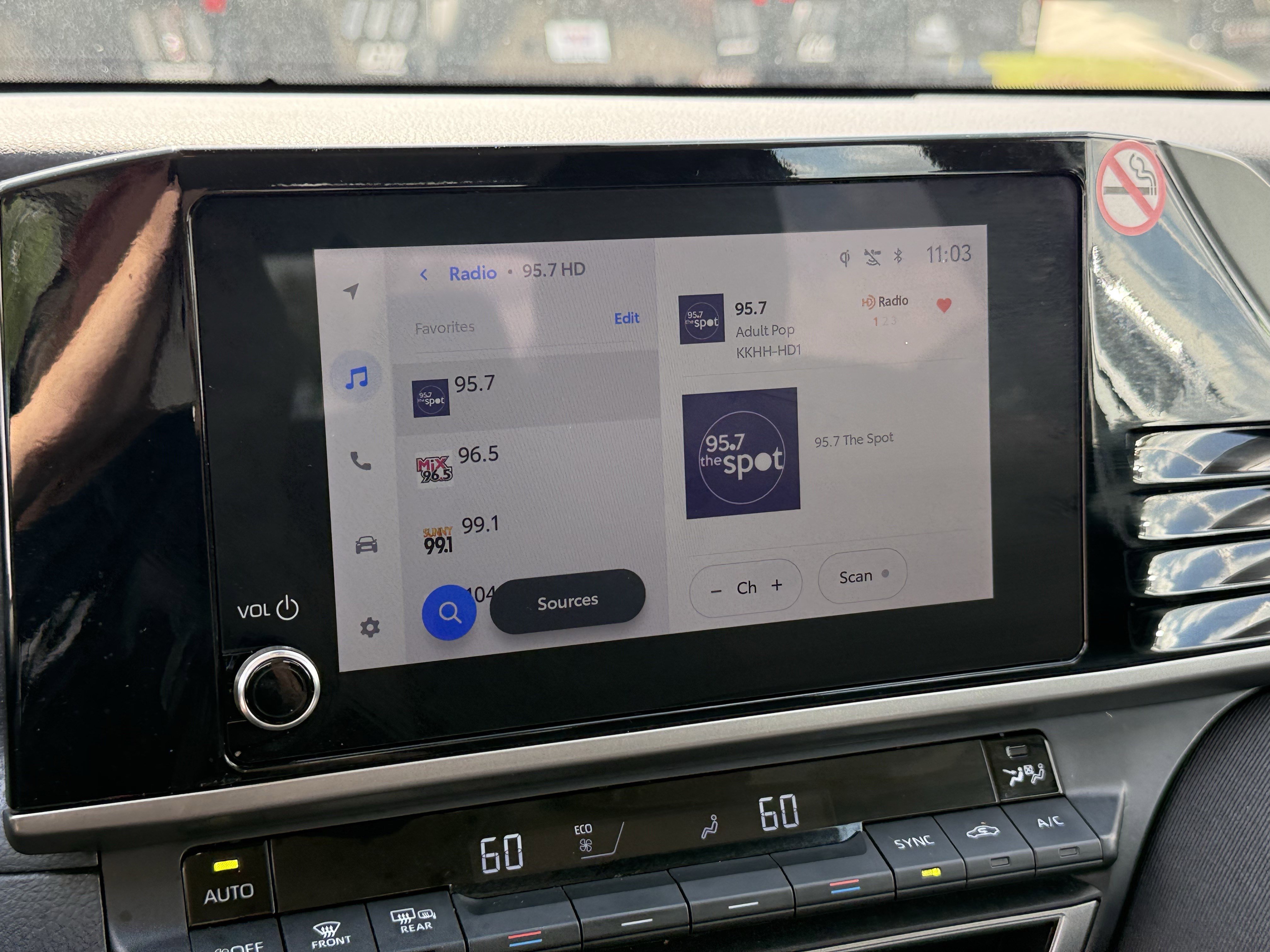 Used 2025 Toyota Camry LE image 21