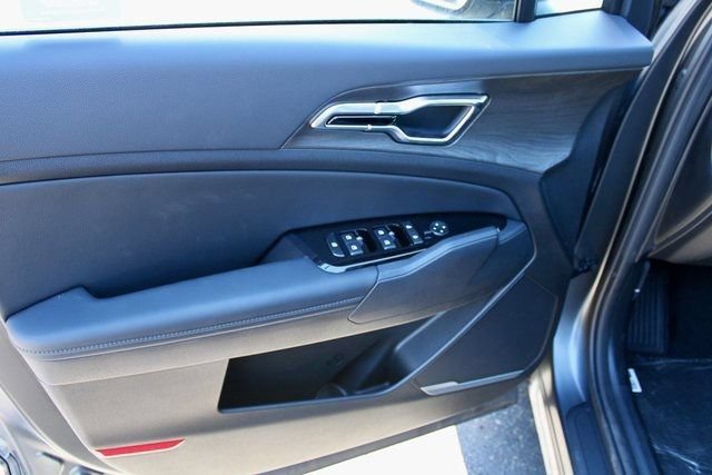 New 2024 Kia Sportage X-Line AWD/4WD image 16