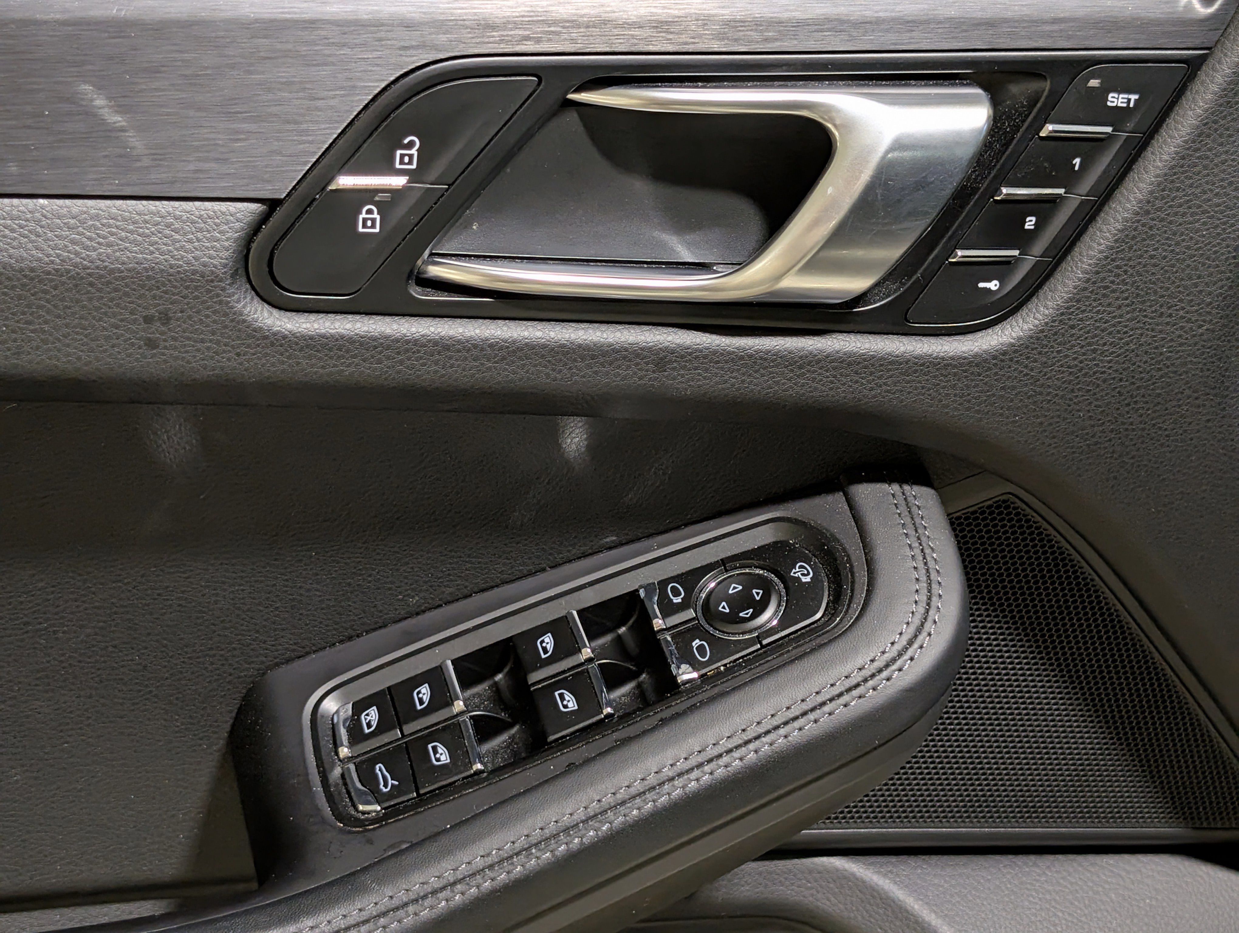 Certified 2020 Porsche Macan GTS image 19