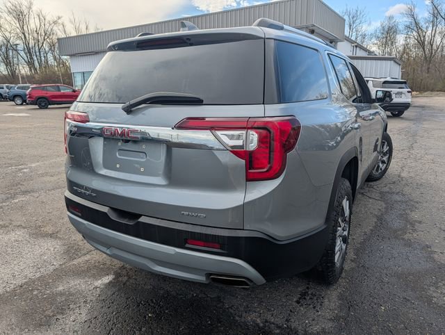 Used 2023 GMC Acadia SLT image 4
