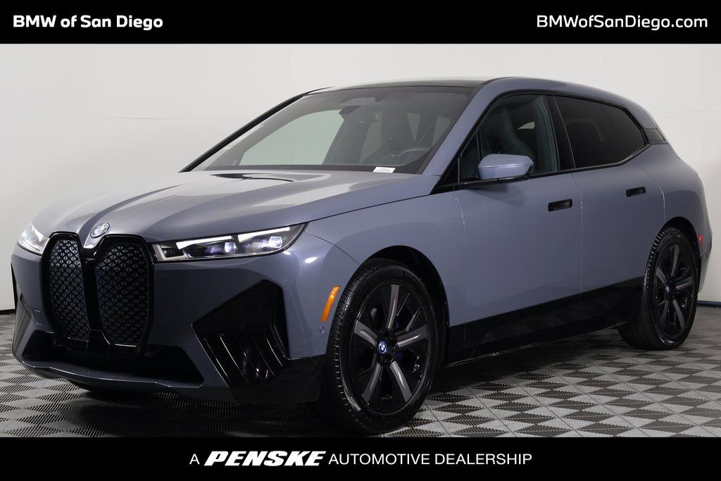 Used 2023 BMW iX xDrive50 w/ Premium Package AWD/4WD image 1