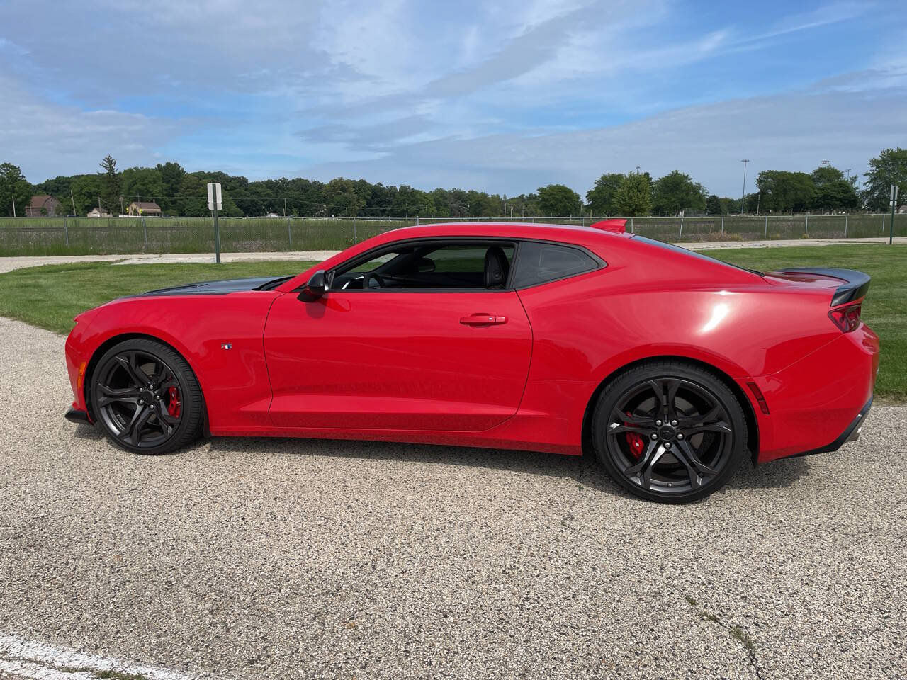 Used 2018 Chevrolet Camaro SS RWD image 80