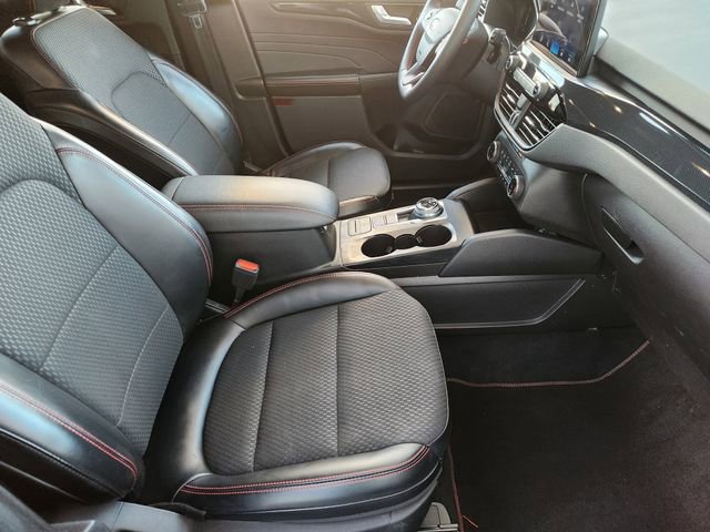 Used 2023 Ford Escape ST-Line image 11