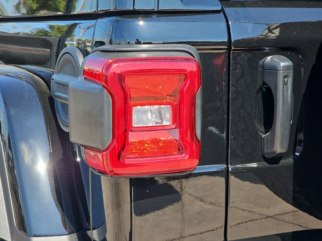 New 2026 Jeep Wrangler Unlimited Rubicon image 33