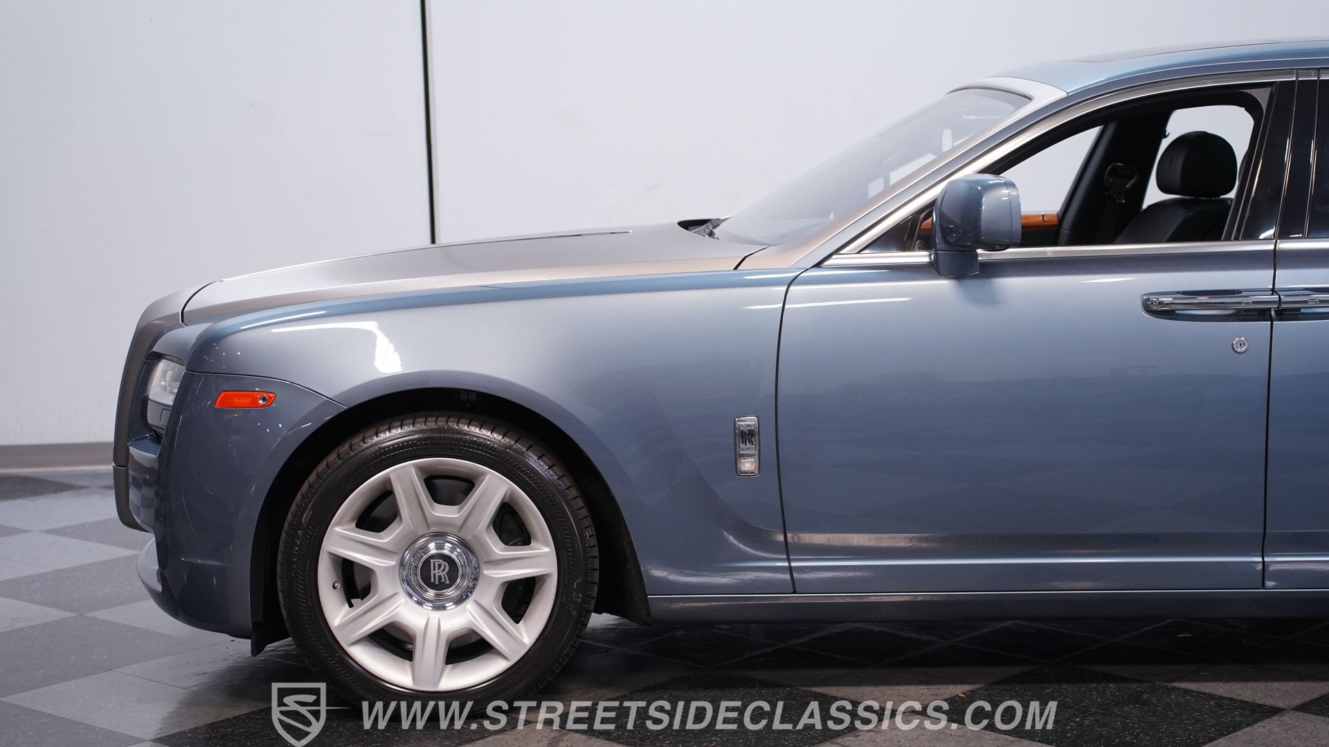Used 2010 Rolls-Royce Ghost RWD image 20