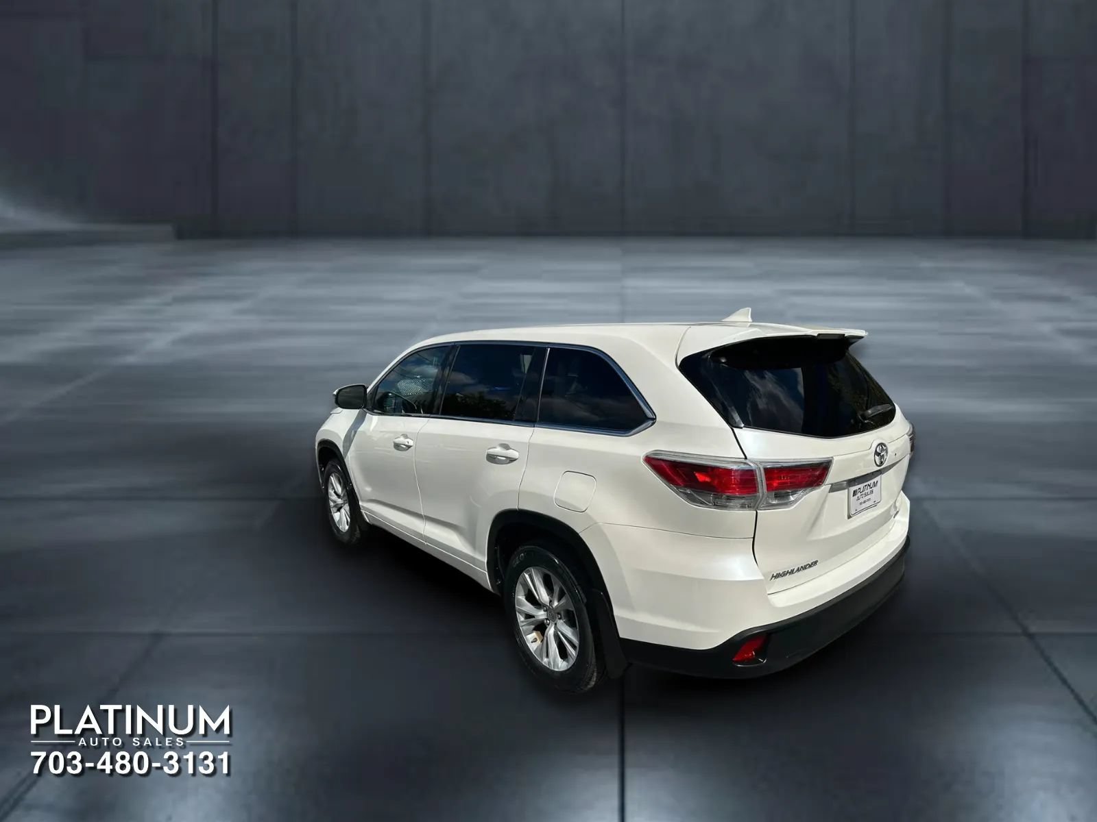 Used 2015 Toyota Highlander Plus AWD/4WD image 8
