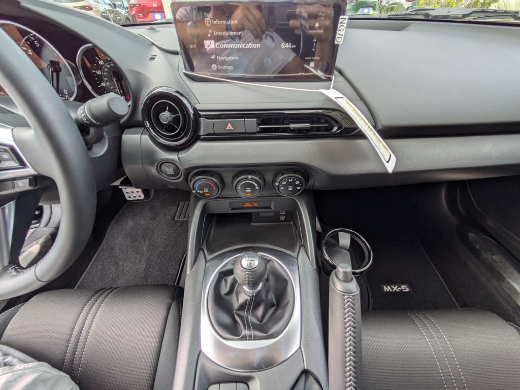 New 2026 MAZDA MX-5 Miata Sport w/ Interior Package RWD image 14