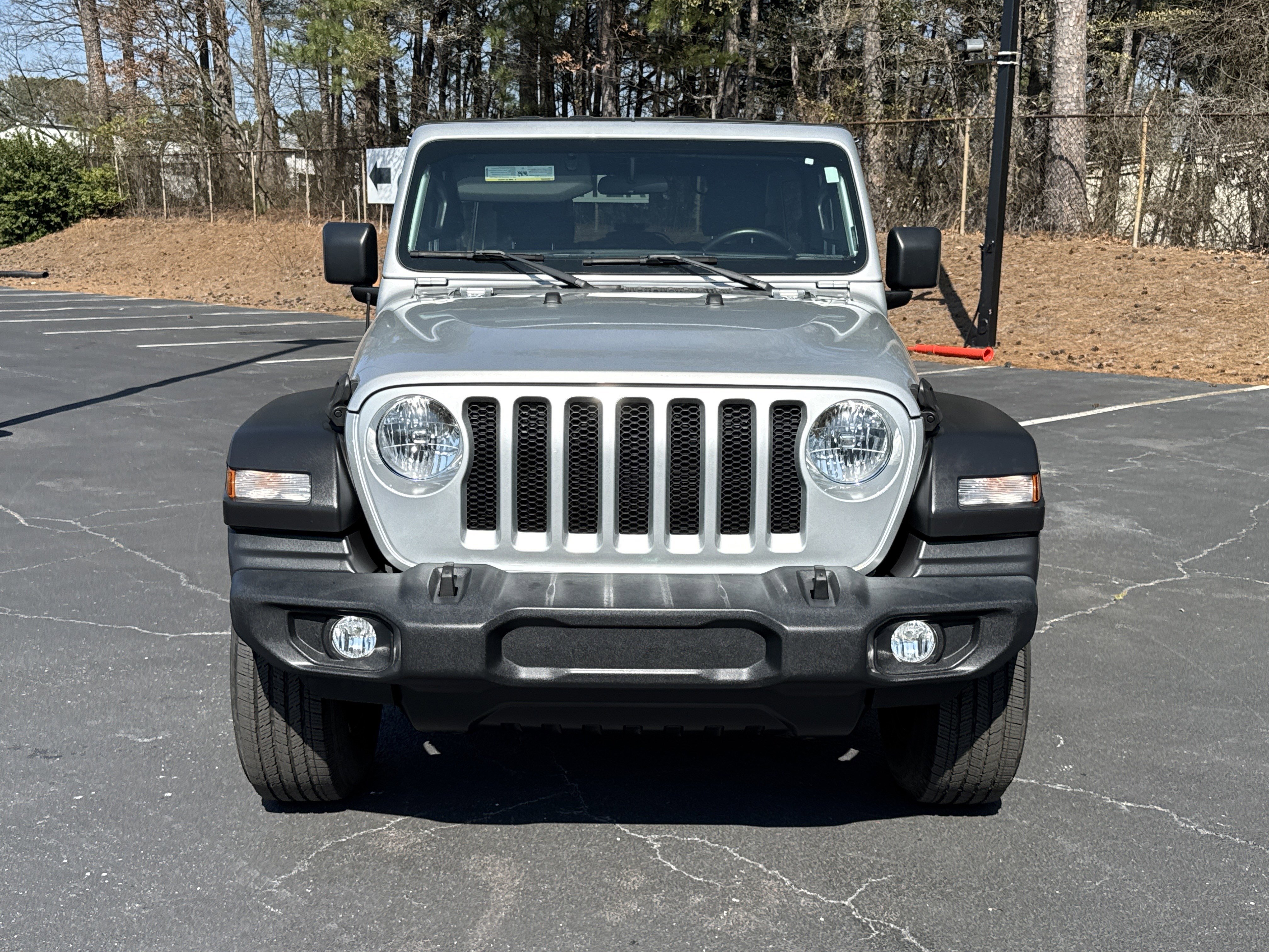 Used 2022 Jeep Wrangler Unlimited Sport AWD/4WD image 2