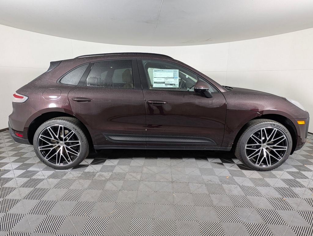 New 2026 Porsche Macan image 8