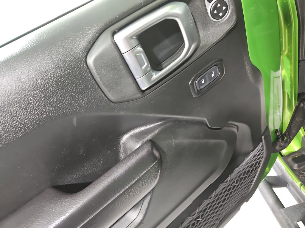 Used 2019 Jeep Wrangler Sport image 12