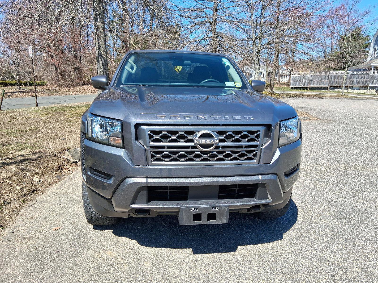 Used 2022 Nissan Frontier SV w/ Technology Package image 2