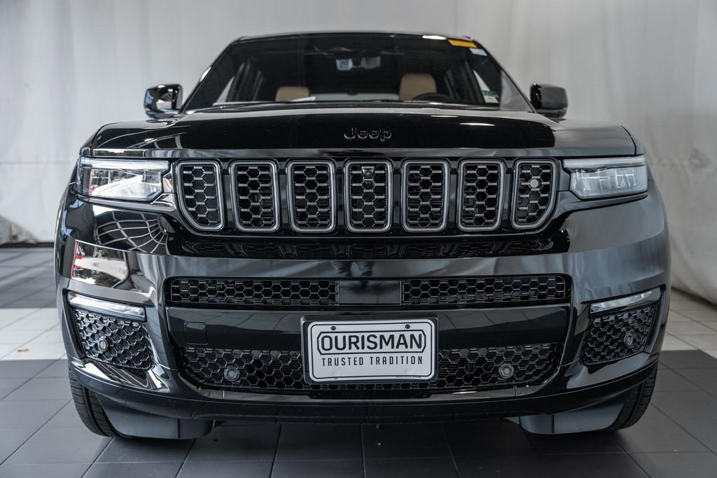 New 2025 Jeep Grand Cherokee L Summit w/ Advanced Protech Group IV image 2