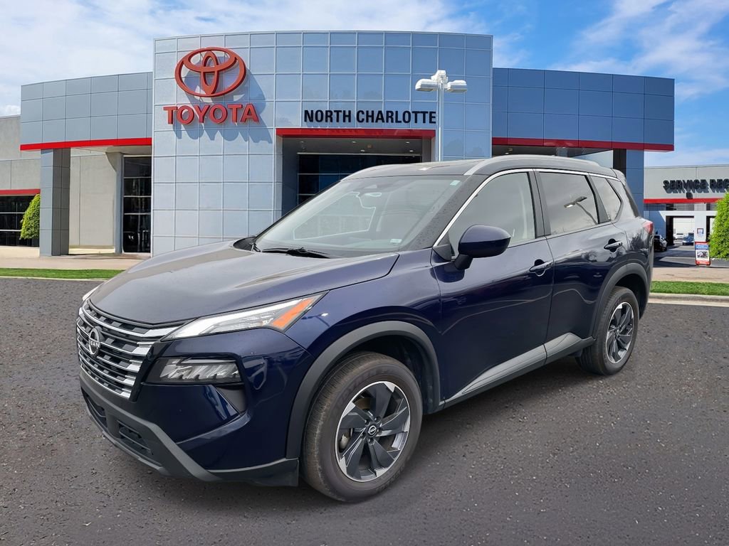 Used 2025 Nissan Rogue SV w/ SV Premium Package image 6