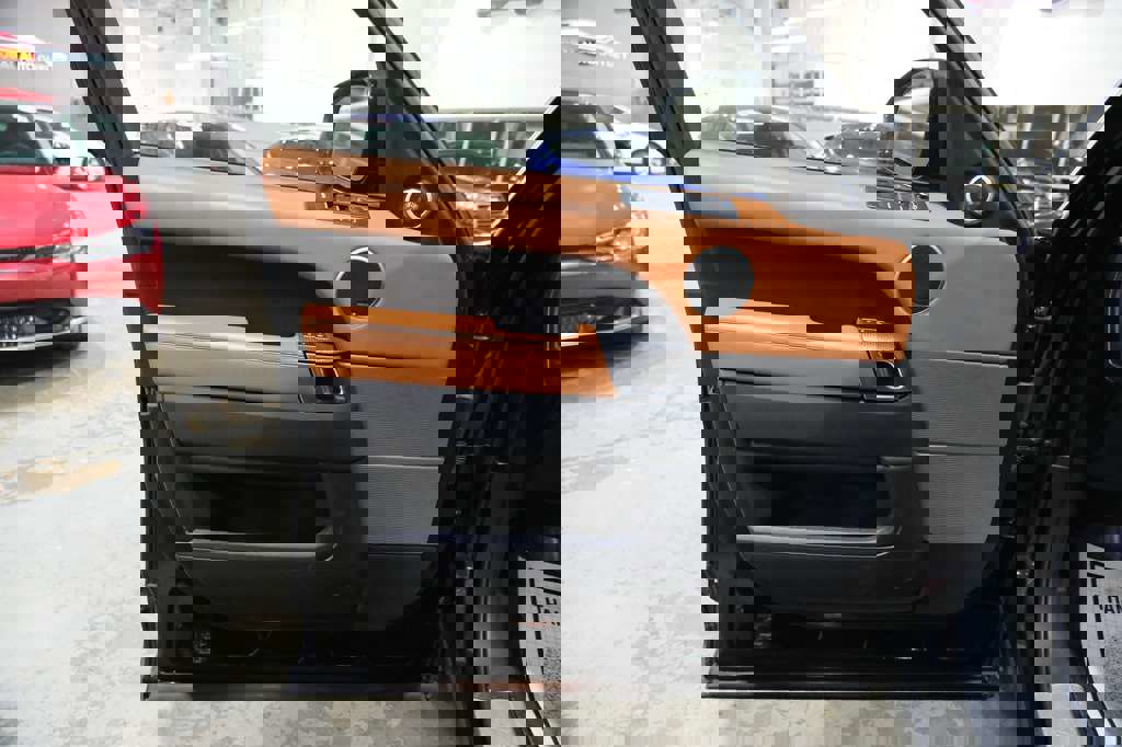 Used 2017 Land Rover Range Rover Sport HSE Dynamic image 18