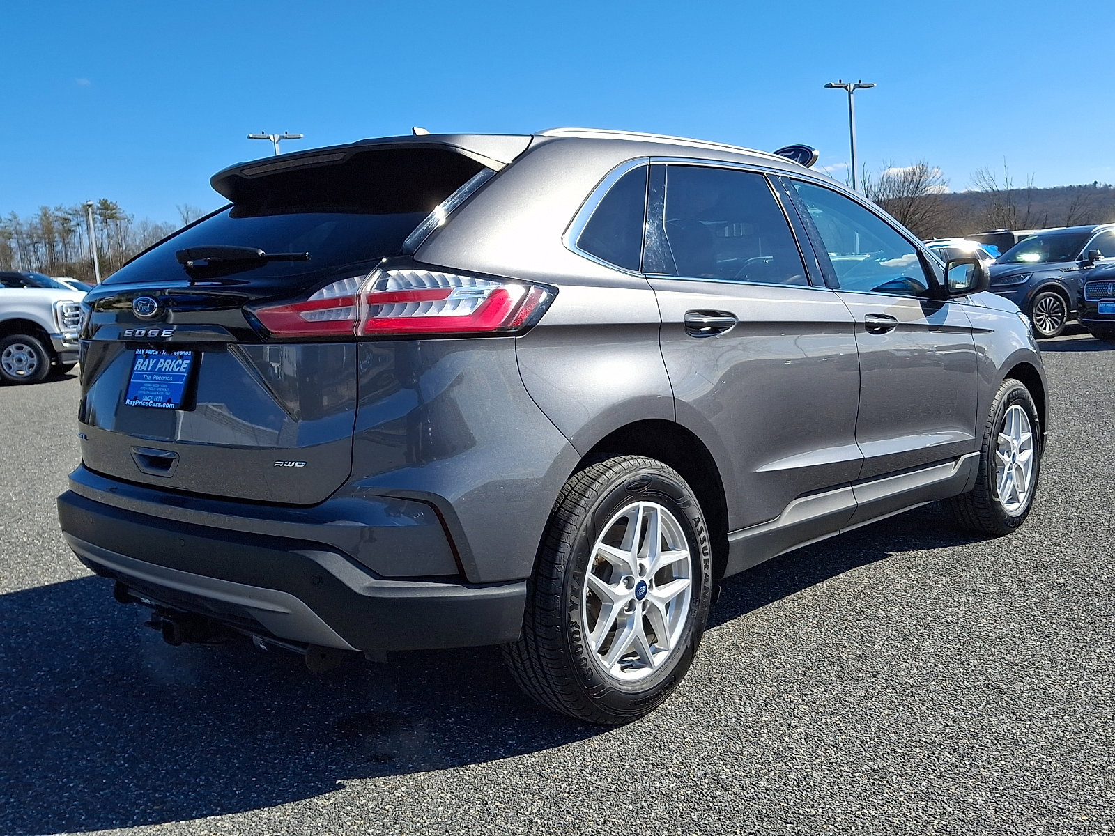 Certified 2022 Ford Edge SEL w/ Convenience Package AWD/4WD image 6