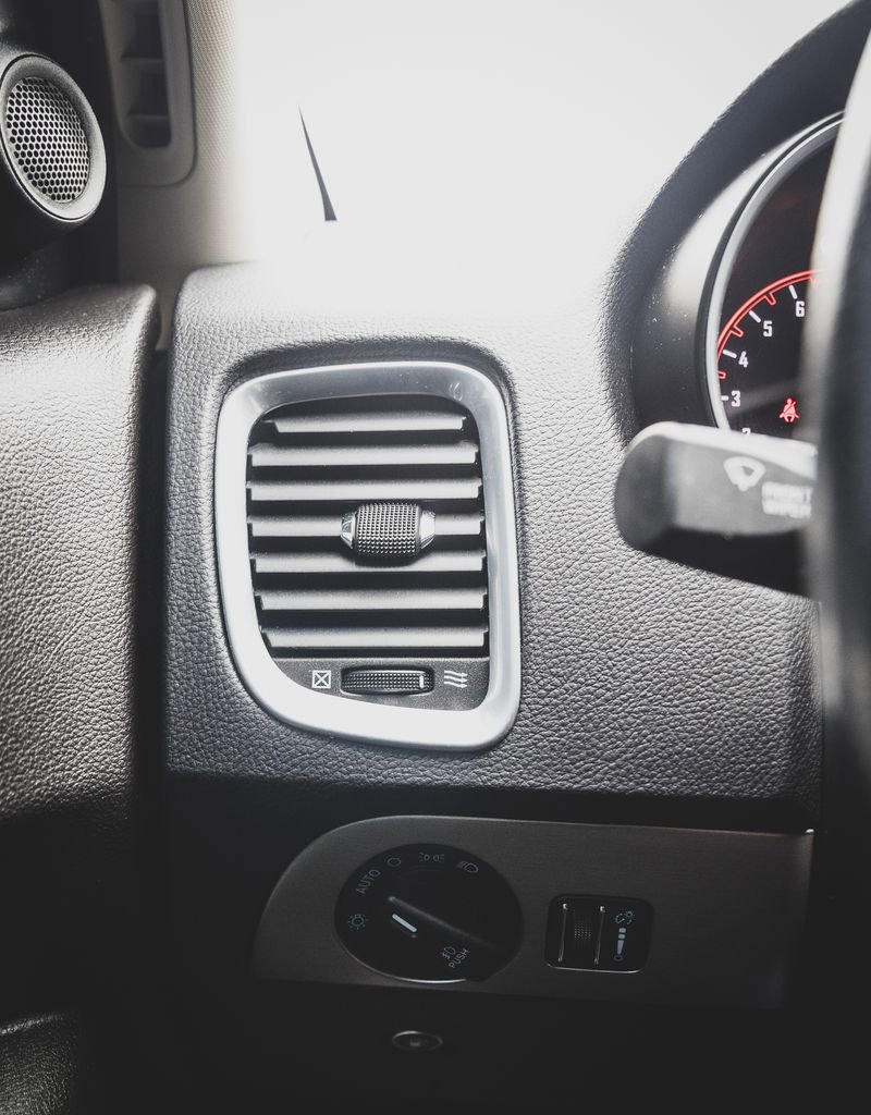 Used 2020 Dodge Durango SXT image 8