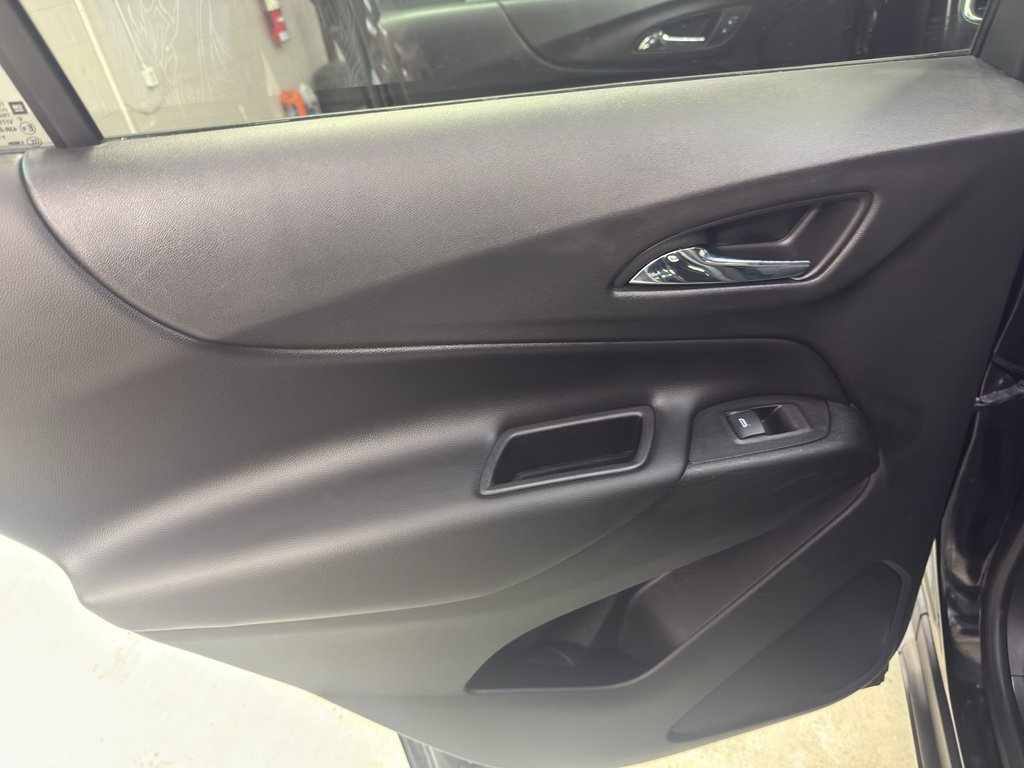 Used 2019 Chevrolet Equinox LT image 26