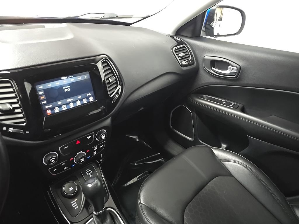 Used 2020 Jeep Compass Latitude image 25