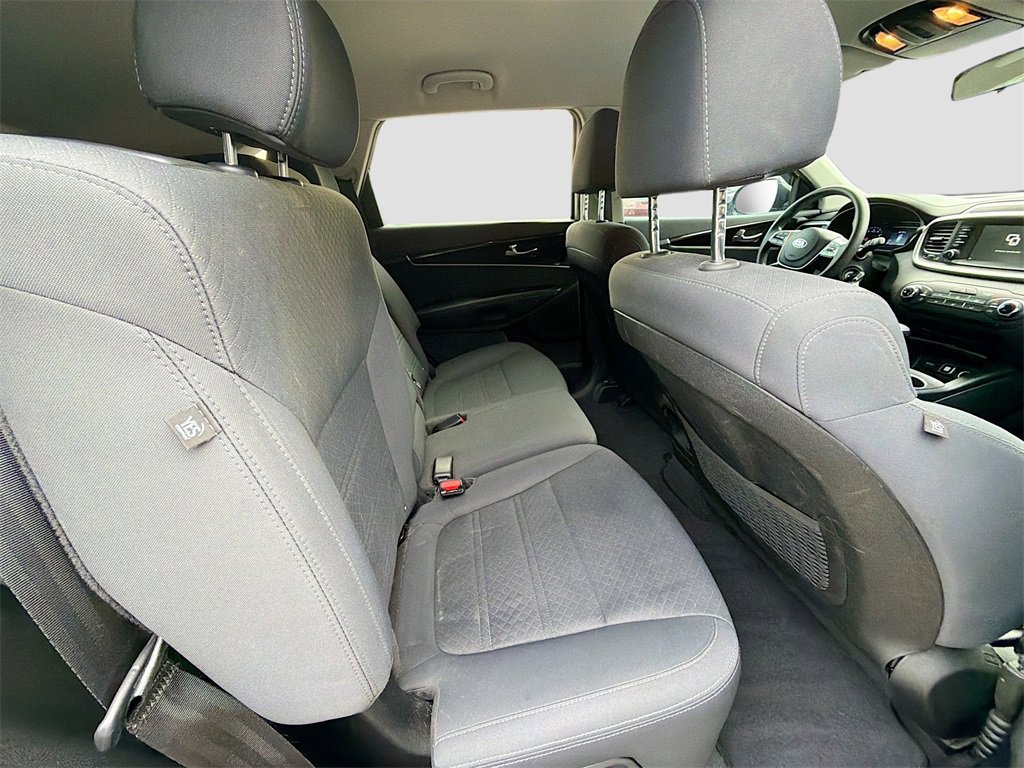 Used 2019 Kia Sorento L image 26
