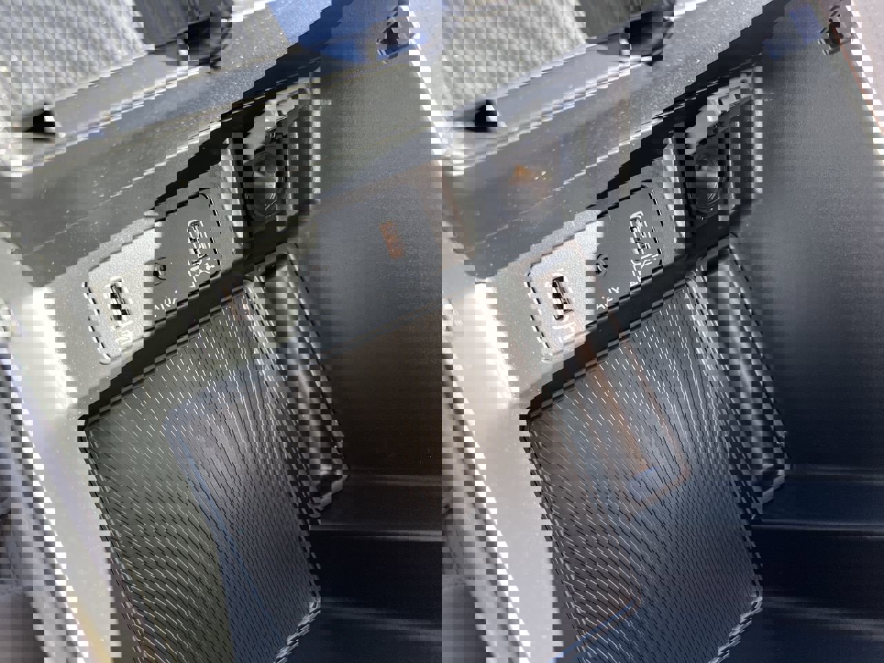 Used 2022 Acura TLX w/ Technology Package image 29